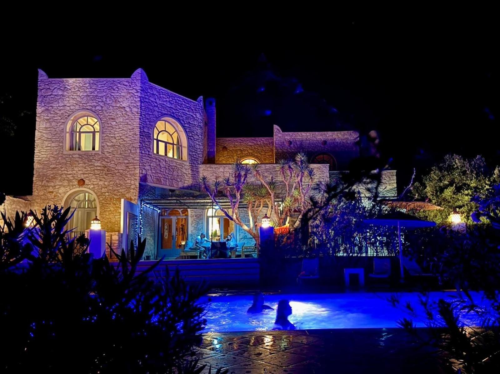 Le Domaine D'eden - Luxueuse, Piscine, Et Personnel Villa